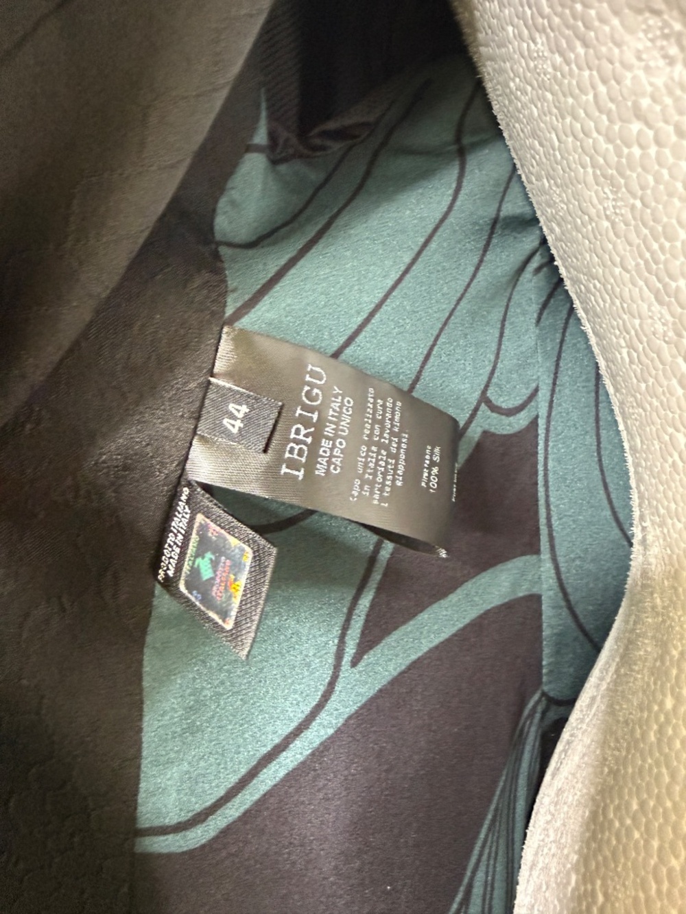 Ibrigu Jacket - Picture 3 of 14
